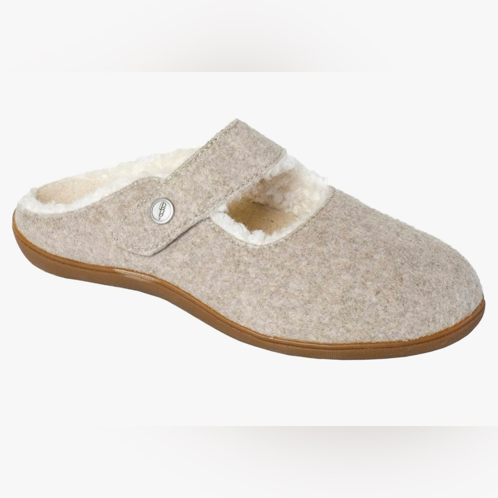 Revitalign Oceanside Woman’s Slippers Size 11 Wool Blend Color- Oatmeal